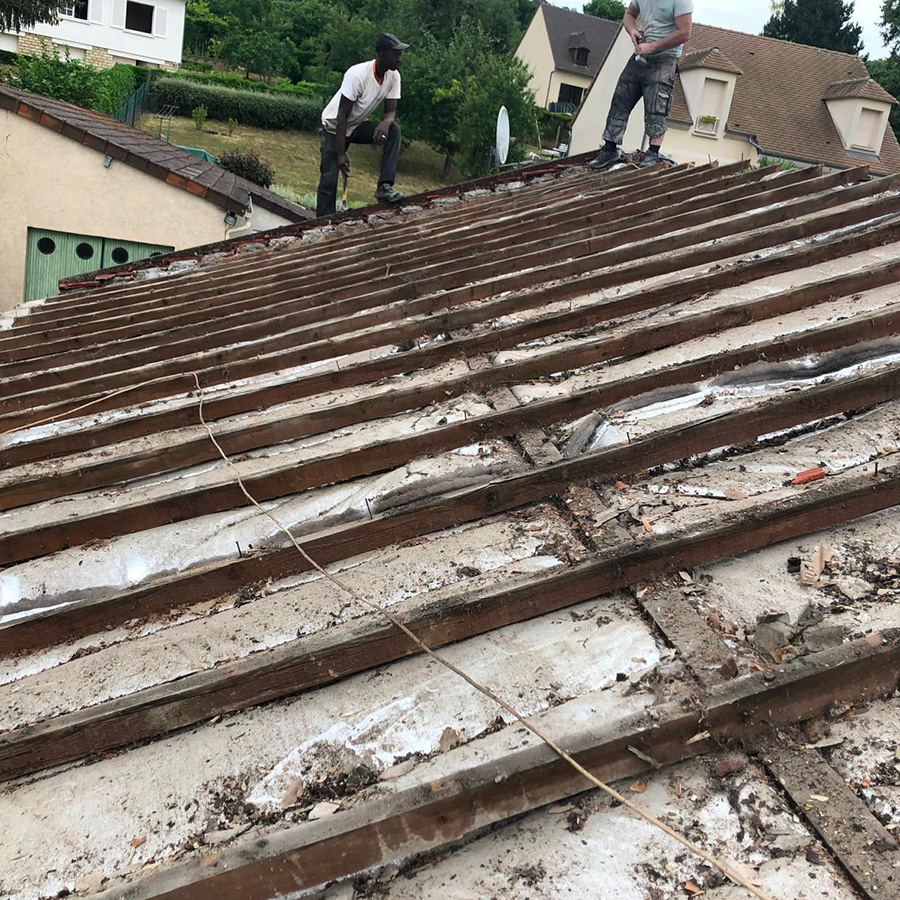 Traitement préventif ou curatif de charpente à Versailles (78000) dans les Yvelines (78) Traitement préventif ou curatif de charpente à Versailles (78000) dans les Yvelines (78)
